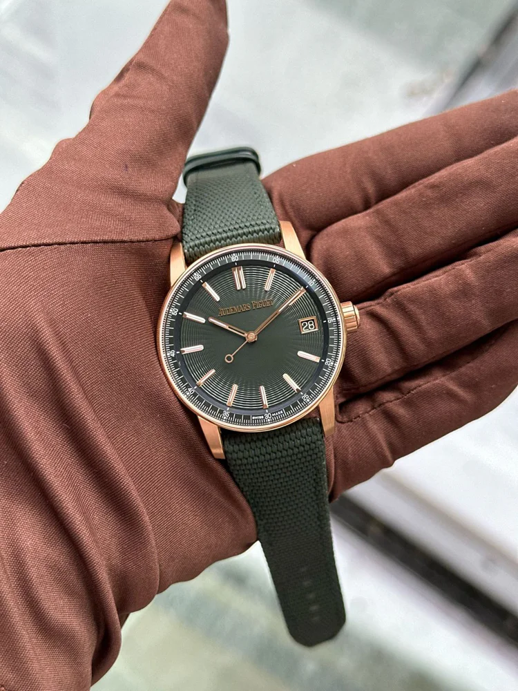 Selfwinding GREEN DIAL 15210OR
